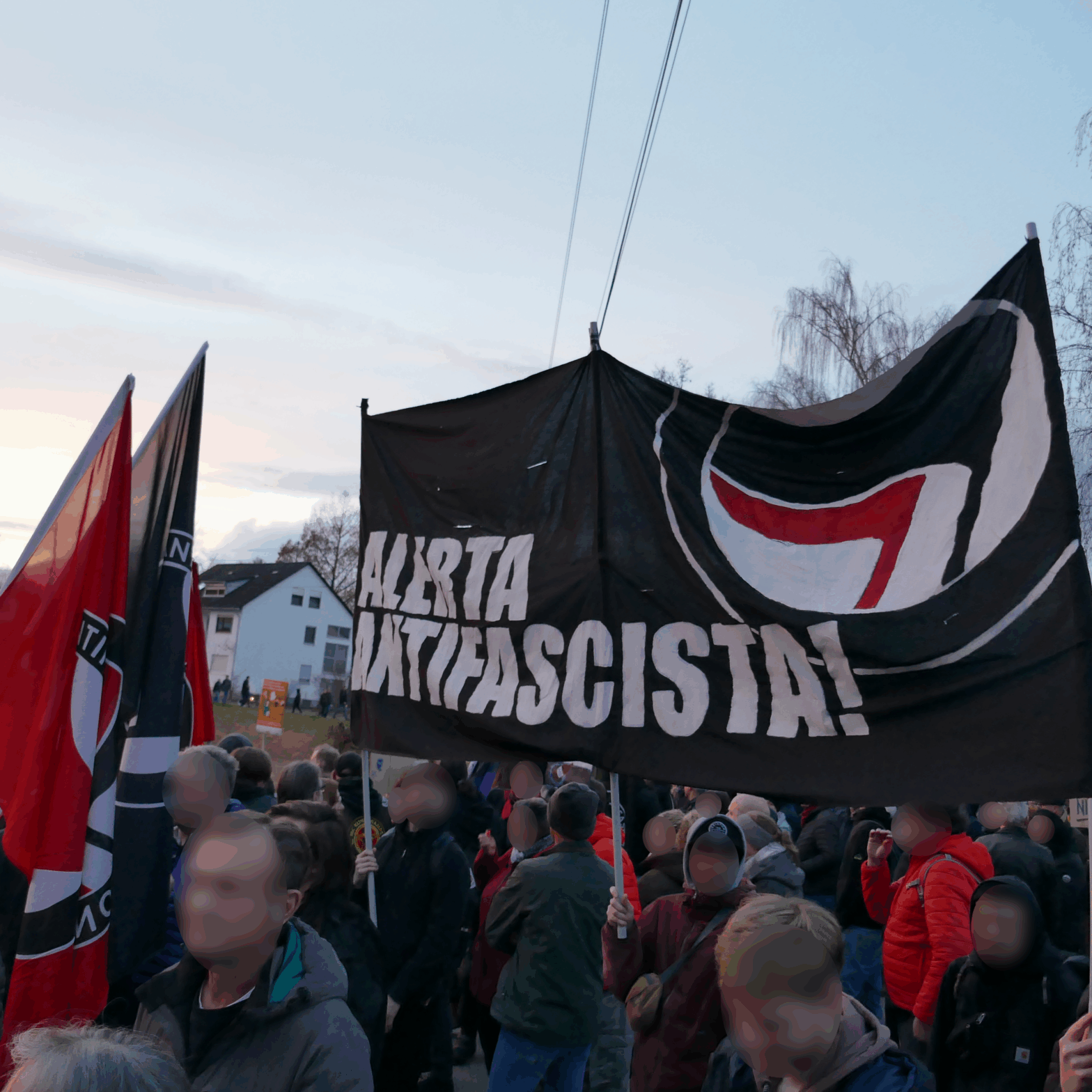 Alerta! Welden zeigt Flagge!